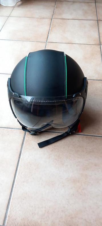 Casque Vinz S 55-56 disponible aux enchères