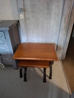 Vintage, massief eiken bijzettafels(2stuks), Huis en Inrichting, Overige materialen, Rustiek, 55 tot 75 cm, Zo goed als nieuw
