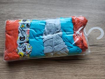 Set van 6 slips maat 10-12 jaar NIEUW beschikbaar voor biedingen