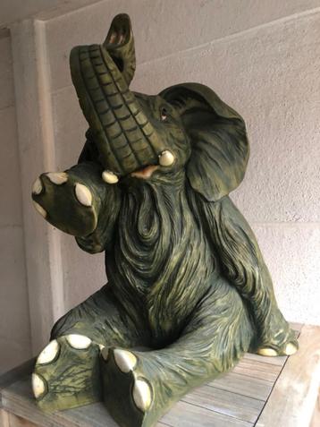 Decoratief beeld mooie grote olifant +/- 55cm beschikbaar voor biedingen