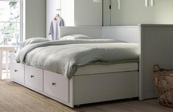 Hemnes bedbank met 3 lades beschikbaar voor biedingen