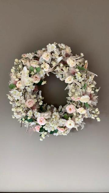 Prachtige bloemen krans beschikbaar voor biedingen