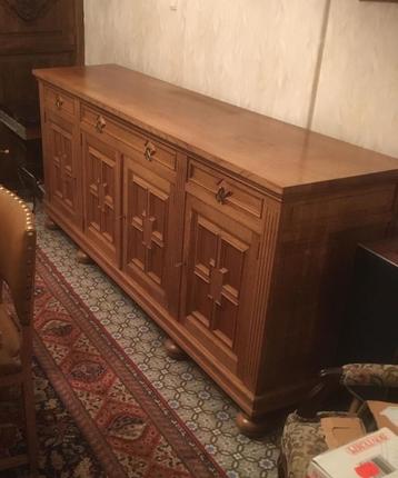 Dressoir beschikbaar voor biedingen