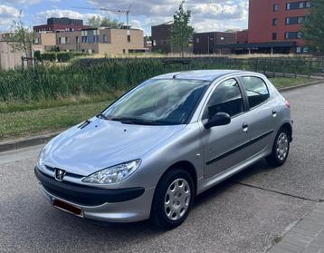 Km-93000 !!! Peugeot 206 !!! Mooie staat !!! beschikbaar voor biedingen