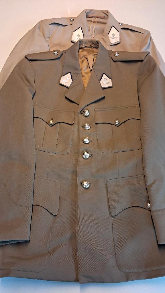 BELGIQUE - ABL - TENUES DIVERSES, Verzamelen, Militaria | Algemeen, Landmacht, Kleding of Schoenen, Ophalen of Verzenden