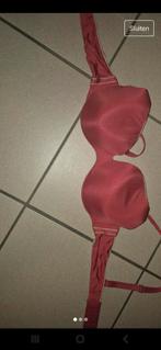 Chantelle rouge 75b, Vêtements | Femmes, Sous-vêtements & Lingerie, Chantelle, Envoi, Rouge, Soutien-gorge