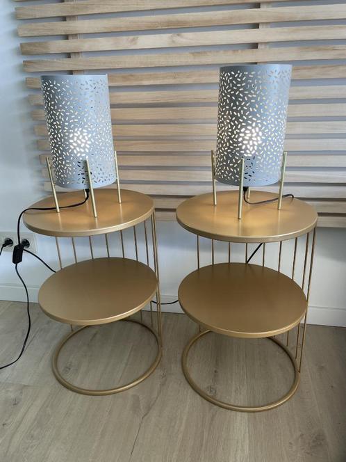 2 nachttafeltjes met bijpassende lamp, Huis en Inrichting, Slaapkamer | Nachtkastjes, Zo goed als nieuw, Metaal of Aluminium, Ophalen