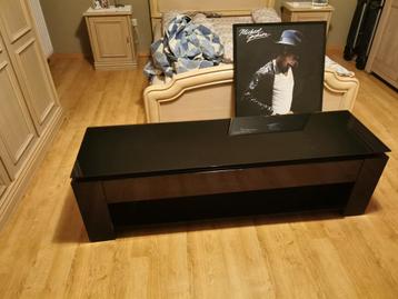 Mooi tv meubel weg wegens geen gebruik meer beschikbaar voor biedingen