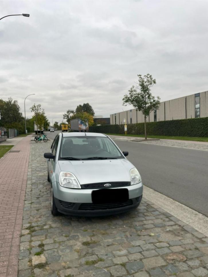 Ford Fiesta Gekeurd voor verkoop met rozeformulier, Auto's, Ford, Particulier, ABS, Airbags, Centrale vergrendeling, Isofix, Radio