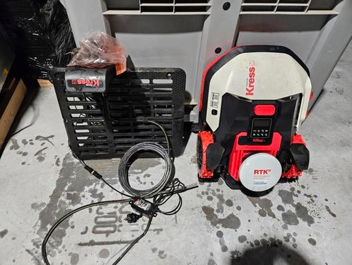 Kress robotmaaier, Tuin en Terras, Robotmaaiers, Zo goed als nieuw, Ophalen of Verzenden