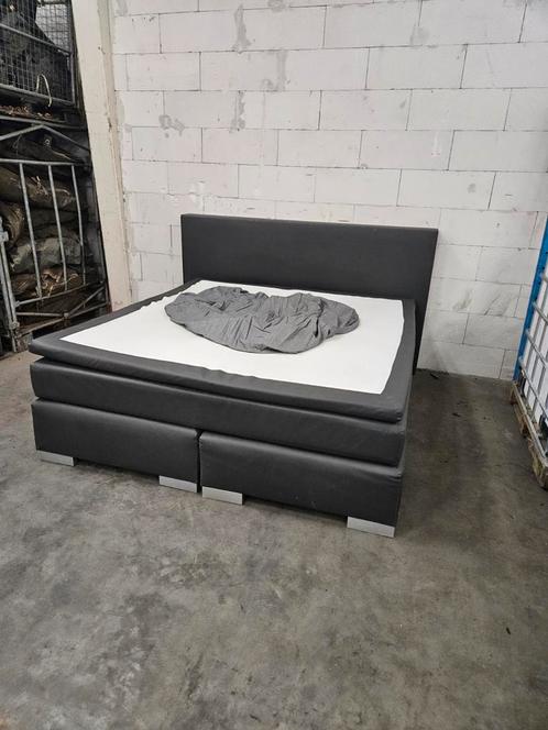 Boxspring antraciet Kunstleder 1m80, Huis en Inrichting, Slaapkamer | Boxsprings, Gebruikt, 180 cm, 220 cm, Tweepersoons, Grijs