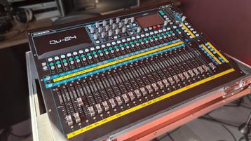 Digitale mengtafel Allen & Heath QU-24 beschikbaar voor biedingen