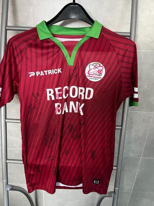 SV Zulte Waregem 2014-2015 gehandtekend door enkele spelers, Collections, Articles de Sport & Football, Neuf, Maillot, Enlèvement ou Envoi