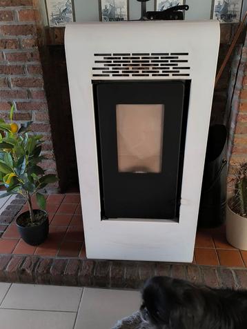 Pelletkachel 11 kw maar een paar keer gebraad, Huis en Inrichting, Haarden, Ophalen of Verzenden, Nieuw