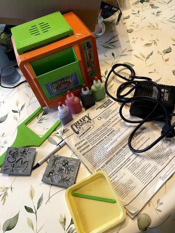 oventje creepy crawlers om insektjes te maken-oud speelgoed beschikbaar voor biedingen