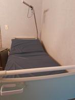 Elektrisch ziekenhuisbed + matras + kastje, Ophalen, Gebruikt