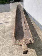 Authentieke boot uit Papua New Guinee, Ophalen