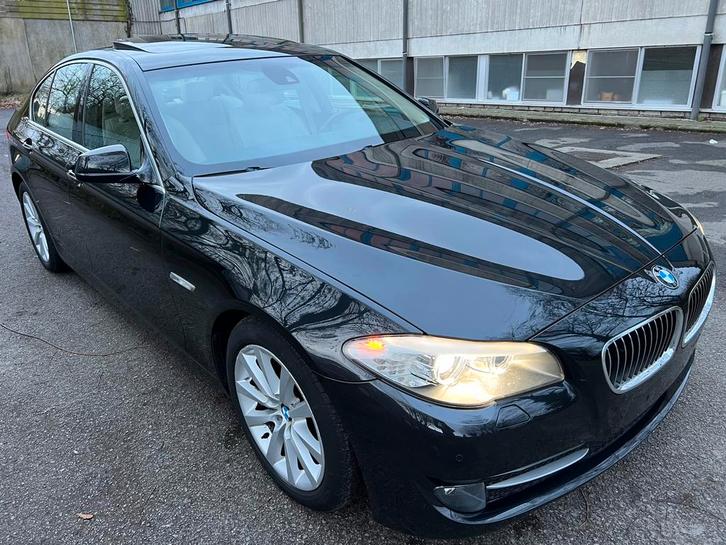 BMW 520dBi XenonOpen DakZetelverwarming, Autos, BMW, Particulier, Série 5, Toit ouvrant, Diesel, Euro 5, Berline, Boîte manuelle