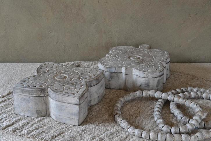 Indiaas houten kruidenbakje met gegraveerd deksel, Huis en Inrichting, Woonaccessoires | Overige, Nieuw, Ophalen of Verzenden