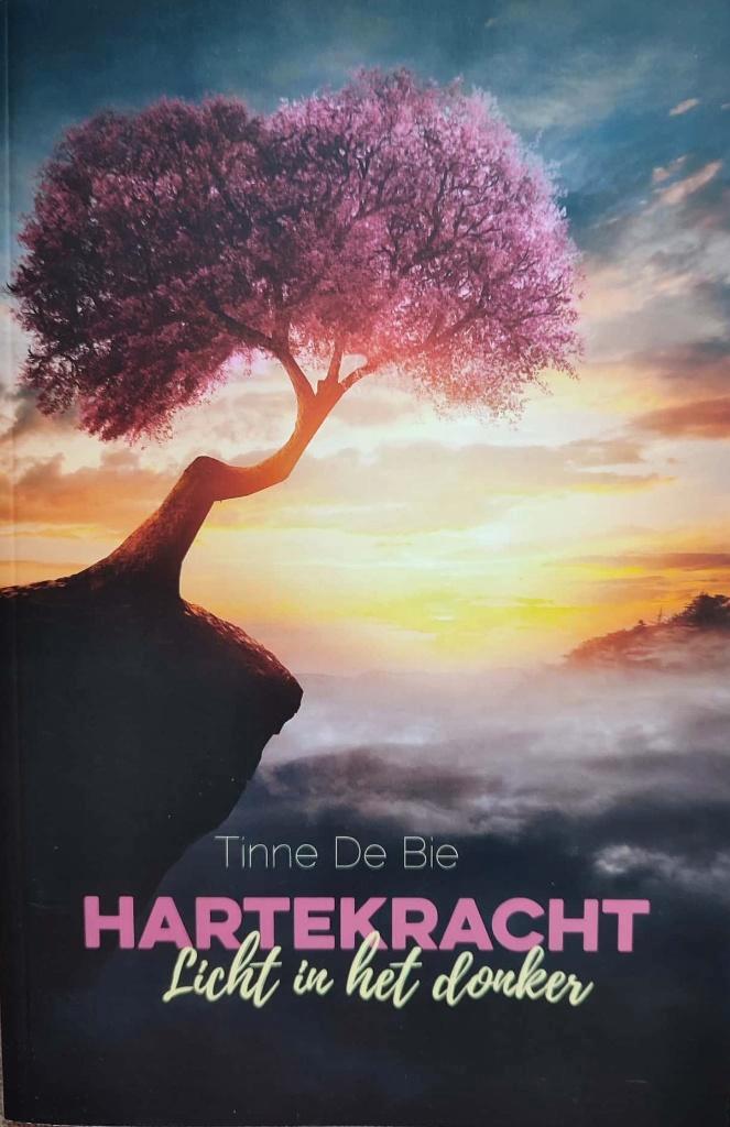 boek Hartekracht - Tinne De Bie, Boeken, Overige Boeken, Zo goed als nieuw, Verzenden