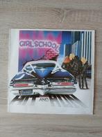 Girl School  Hit and Run LP, Cd's en Dvd's, Vinyl | Rock, Verzenden, Gebruikt, 12 inch, Rock-'n-Roll