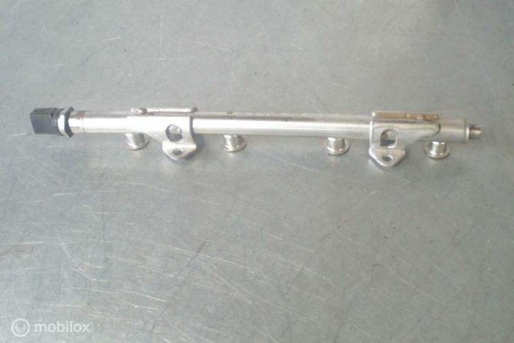 Brandstofverdeler + Sensor 04E133320D 1.2TSI CJZ VAG, Auto-onderdelen, Brandstofsystemen, Gebruikt, Ophalen of Verzenden