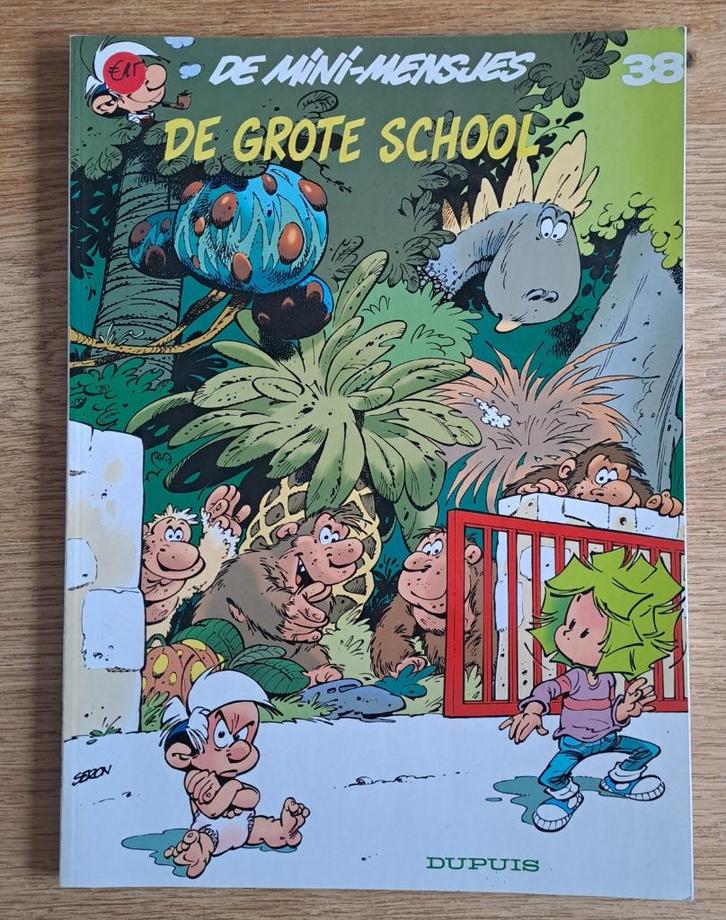 Strip: De Mini-mensjes - De Grote School (nr 38) van Seron, Boeken, Stripverhalen, Zo goed als nieuw, Eén stripboek, Ophalen of Verzenden