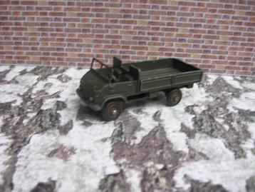 Dinky Toys Mercedes unimog  nr 821 beschikbaar voor biedingen