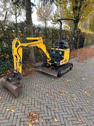 Minigraver New Holland e10sr beschikbaar voor biedingen