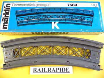 7569 Marklin HO K rail gebogen brugoprit R = 424.6 mm OVP (B beschikbaar voor biedingen