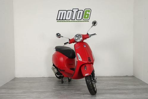 Vespa primavera S 125 rouge mat, Motos, Motos | Piaggio, Entreprise, Scooter, jusqu'à 11 kW, 1 cylindre, Enlèvement