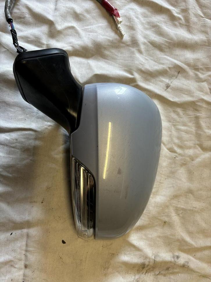 Toyota Prius Buitenspiegel Links E4022865, Auto-onderdelen, Spiegels, Toyota, Gebruikt, Ophalen of Verzenden