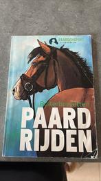 Boek ruiterbrevetten A en B, Boeken, Dieren en Huisdieren, Ophalen of Verzenden, Gelezen, Paarden of Pony's