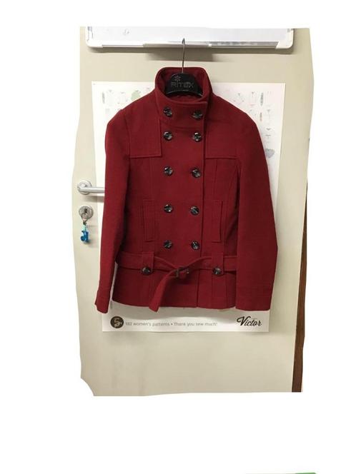 Rood-bordeauxrood JASJE maat 38, Kleding | Dames, Jassen | Winter, Zo goed als nieuw, Maat 38/40 (M), Overige kleuren, Ophalen