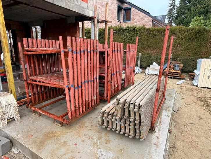 Metserstelling 22,5m x 7,62m vloerhoogte klasse 6 vloerplaat, Doe-het-zelf en Bouw, Steigers, Zo goed als nieuw, Gevelsteiger