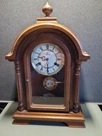 Vintage tafelklok Schmeckenbecher, Huis en Inrichting, Ophalen, Zo goed als nieuw, Analoog, Wekker of Tafelklok