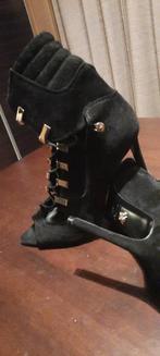 Elegante dameslaarsjes Versace maat 37 zwart daim, Kleding | Dames, Schoenen, Ophalen, Zwart, Nieuw, Versace