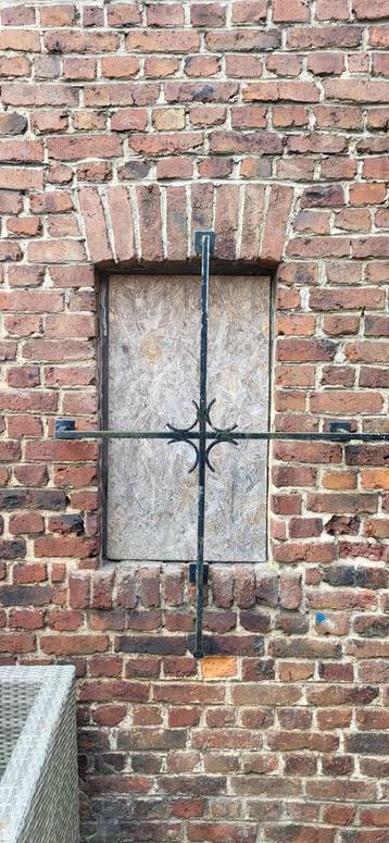 RAAM HEKWERK  beschikbaar voor biedingen