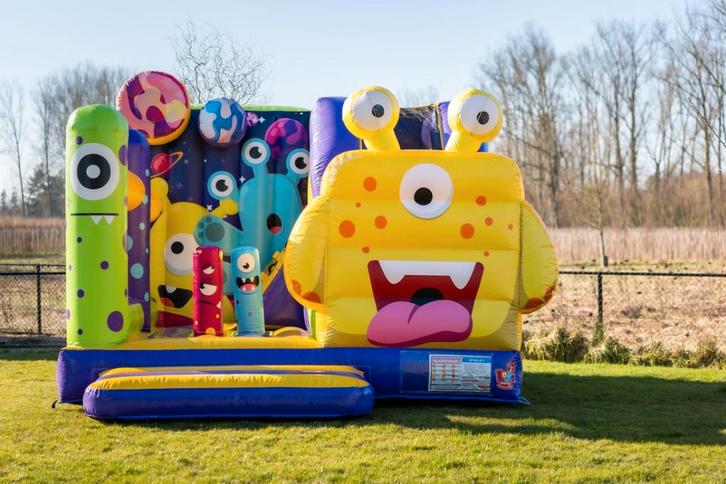 Griezel springkasteel, Hobby en Vrije tijd, Feestartikelen | Verhuur, Zo goed als nieuw, Ophalen of Verzenden