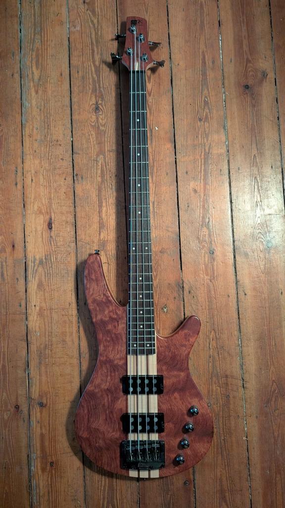 SRX 750 Libanese bas, Muziek en Instrumenten, Snaarinstrumenten | Gitaren | Bas, Zo goed als nieuw, Ophalen