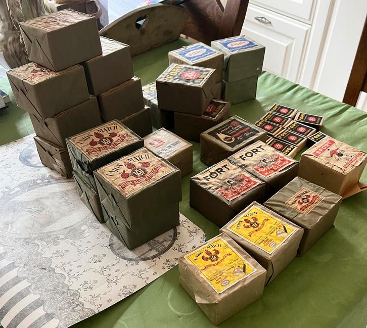 Lucifers 26 pakken van 10 doosjes,10 losse doosjes van Fort, Verzamelen, Rookartikelen, Aanstekers en Luciferdoosjes, Luciferdoosjes of -merken