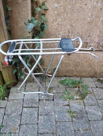 Bagagedrager  beschikbaar voor biedingen