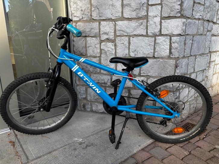 B'Twin Racingboy 320 — 20 inch kinderfiets, Fietsen en Brommers, Fietsen | Crossfietsen en BMX, Gebruikt, 20 tot 24 inch, Staal