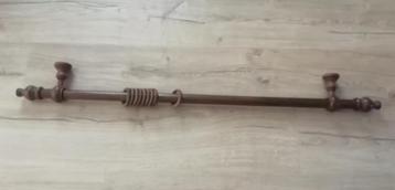 Gordijnstok hout met ringen beschikbaar voor biedingen