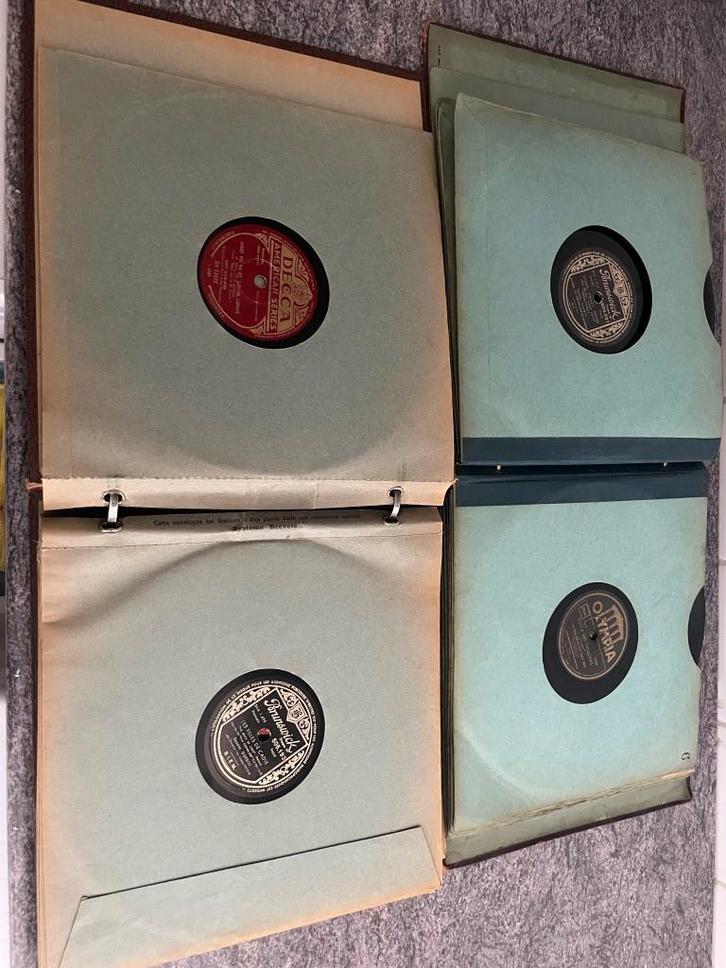 Grammofoonplaten 24 stuks en 2 mooie HMV mappen., Antiek en Kunst, Curiosa en Brocante, Ophalen of Verzenden