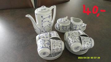 8 kop + schotels, roomstel, thee/koffiepot, Jager saks blau beschikbaar voor biedingen