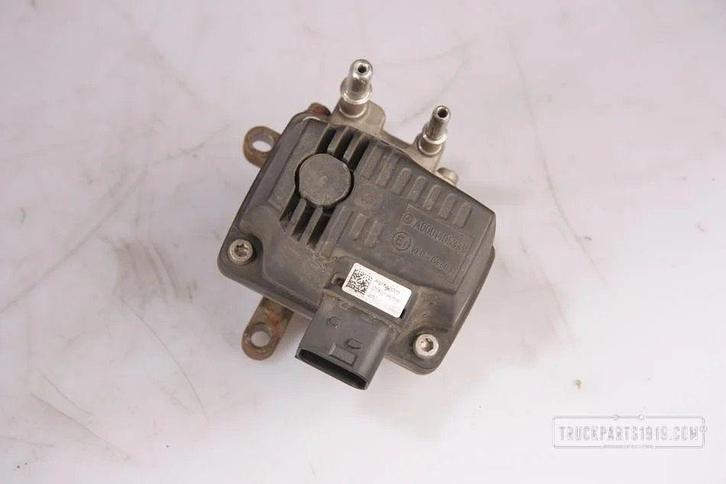 Mercedes-Benz Fuel System Dispenser, Auto-onderdelen, Vrachtwagen-onderdelen, Mercedes-Benz, Brandstofsystemen, Gebruikt, Ophalen
