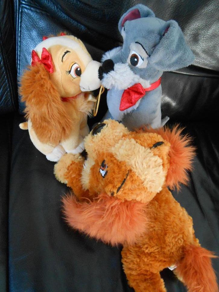 peluches Lady ET la Belle et le Clochard disneystore /world, Verzamelen, Disney, Zo goed als nieuw, Knuffel, Ophalen