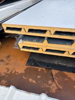Metalen profielplaten met 3cm isolatie, Doe-het-zelf en Bouw, Metalen, Ophalen of Verzenden, Zo goed als nieuw, Overige metalen