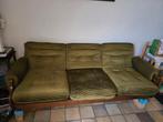 3 zit in groene kleur (met sier kussens bij) lengte 1.80 cm, Ophalen, Zo goed als nieuw